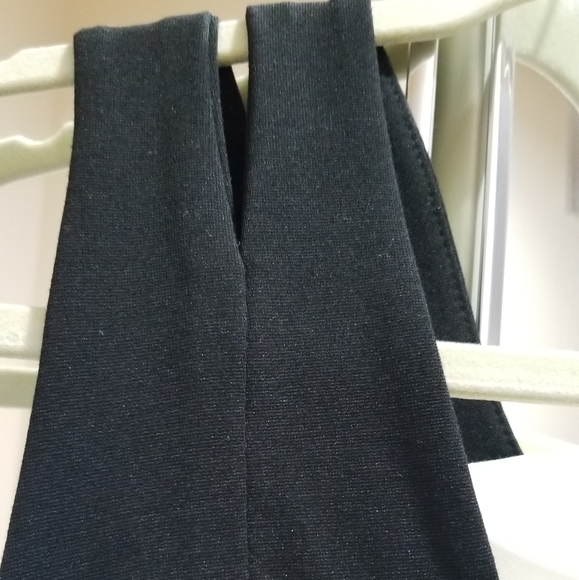 Venus B/W color block  fitted side zip - Picture 5 of 8